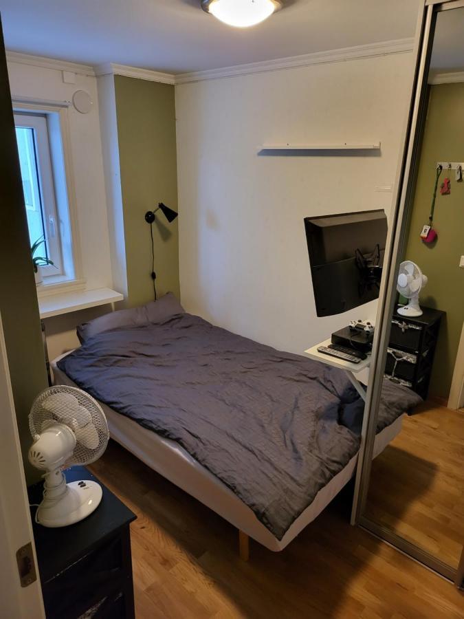 Sentrumsleilighet med gratis parkering til leie Leilighet Arendal Eksteriør bilde